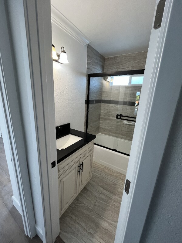 Building Photo - 3760 Cll San Antonio