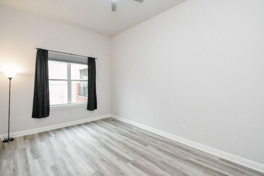 Building Photo - 300 St Joseph Pkwy