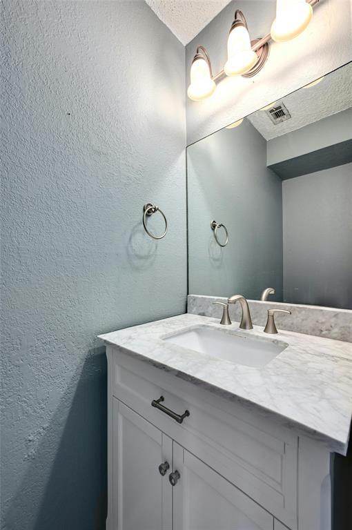 Building Photo - 1411 Gracy Farms Ln