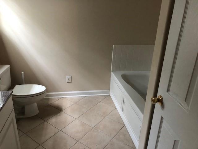 Building Photo - 26 White Oak Ct