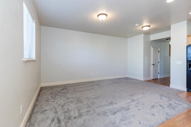 Living Room - 693 N 240 E