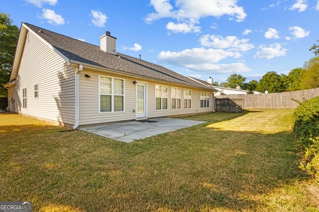 Building Photo - 3230 Kylay Ct NE