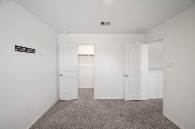 Building Photo - 5742 Indigo Ridge Ct