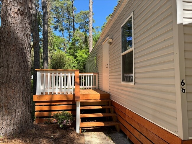 Building Photo - 45 Whippoorwill Ln