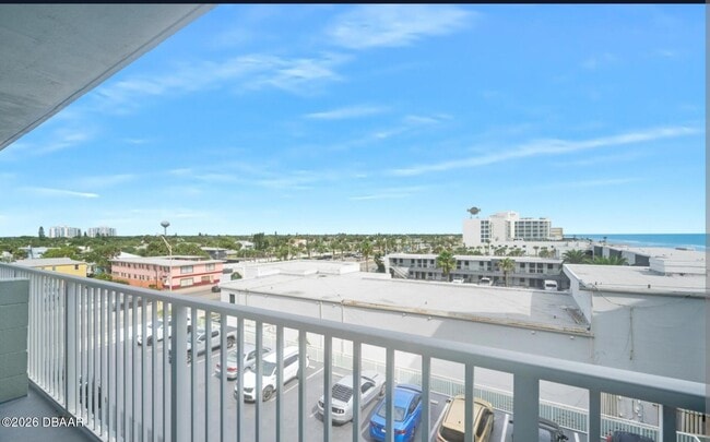 Building Photo - 800 N Atlantic Ave