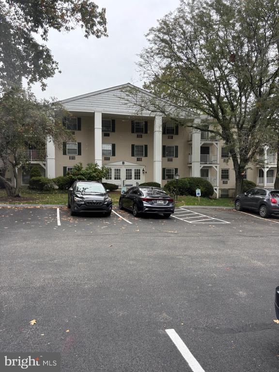 Building Photo - 250 Ridge Pike