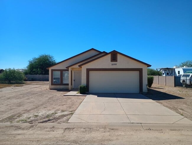 Primary Photo - 3 bedroom in Arizona City AZ 85123