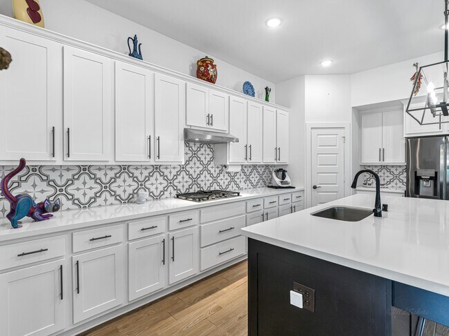 Building Photo - 4818 Nodding Thistle Trail