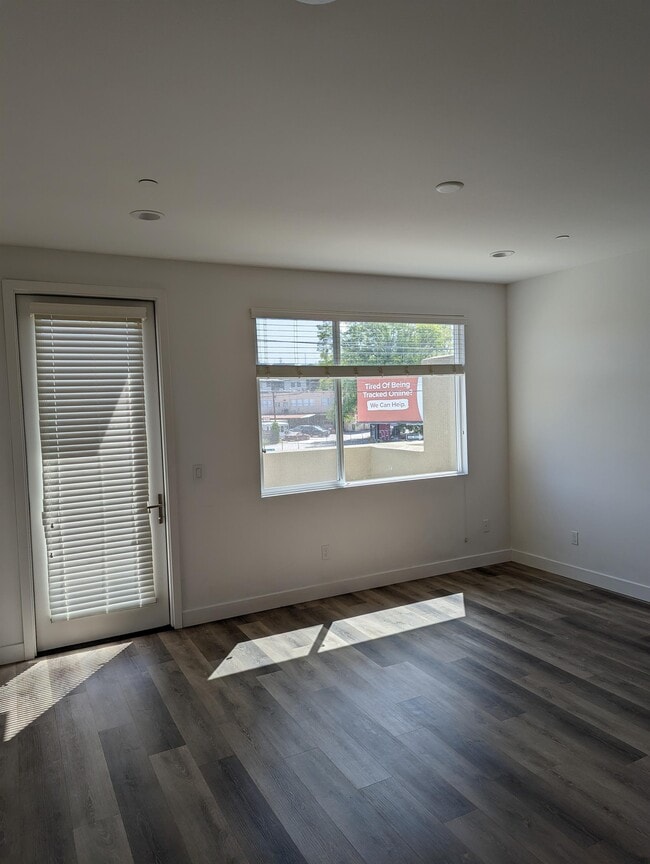 Building Photo - 955 Edy Ln