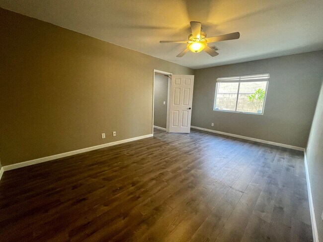 Building Photo - COMING SOON!!! Beautiful 3 Bedroom, 2 Bathroom + Den Residence in the Heart of La Quinta!