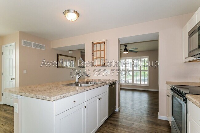 Building Photo - 322 Countryshire Dr