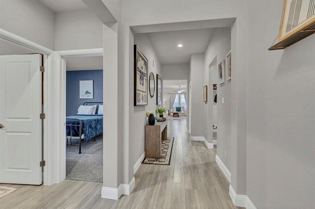 Building Photo - 1000 Westwood Ln