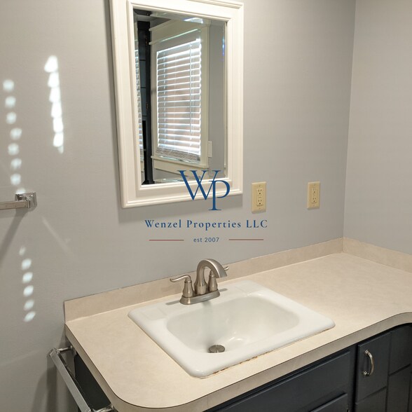 Bathroom - 165 Lincoln St