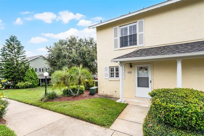 Building Photo - 1252 Villa Ln