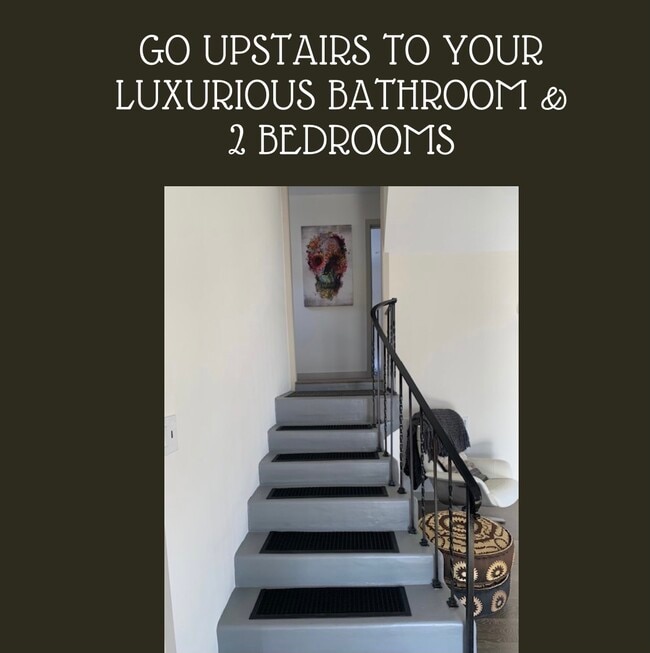 Building Photo - 2568 N Beachwood Dr