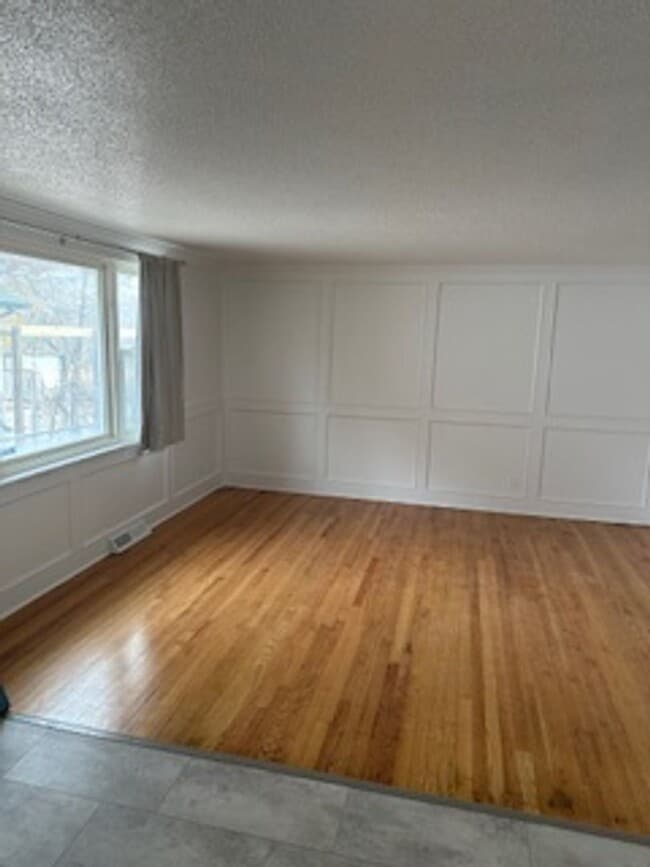 Building Photo - Welcome Home! Beautiful 4 Bedroom 2 Bath Home in Kansas City, MO