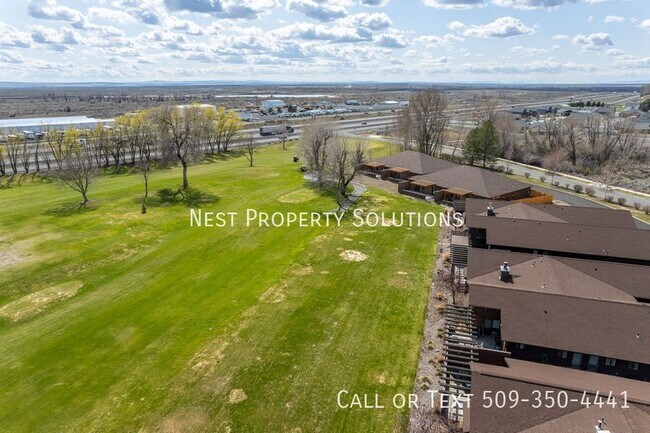 Building Photo - 1213 Rd F .2 NE