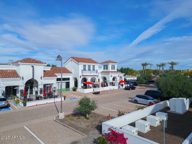 Building Photo - 2511 W Queen Creek Rd