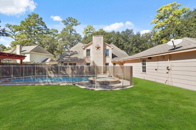 Building Photo - 12903 Wincrest Ct