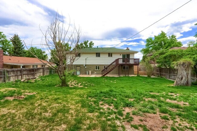 Building Photo - Beautiful 4-Bedroom, 3-Bathroom Home! Ever...
