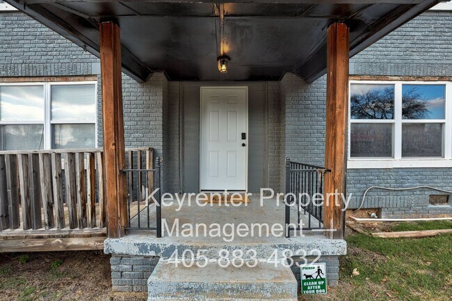 Building Photo - ACCEPTS HOUSING VOUCHERS - Bright & Stylish 2-Bedroom Close to the Plaza District