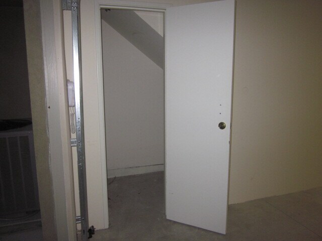 Building Photo - 2283 Waltonia Dr