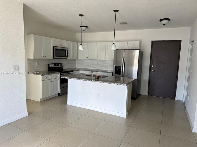 Building Photo - 13375 SW 250th St
