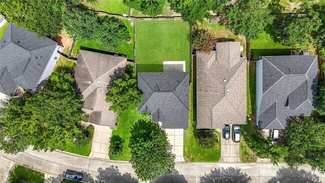 Building Photo - 203 N Vesper Bend Cir