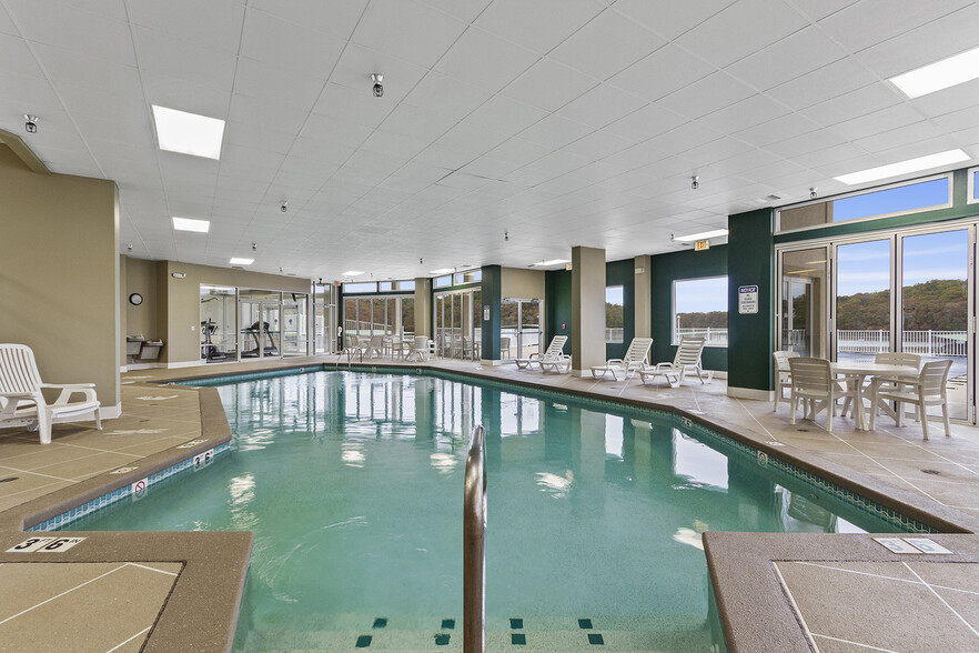 Building Photo - 4800 Eagleview Dr