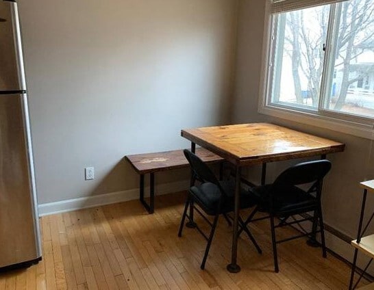 Dining - 440 Ridgewood Ave