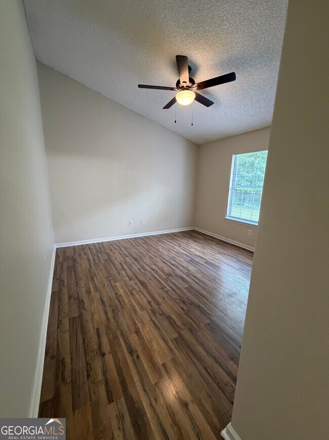 Building Photo - 101 Talbot Ct