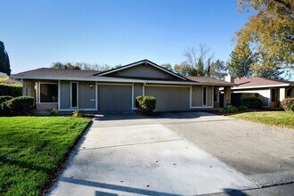 Building Photo - Z8616-8618 LR