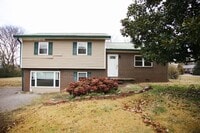 Building Photo - 5bd home!