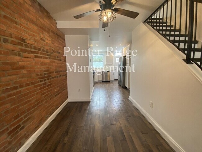 Building Photo - 119 N Glover St