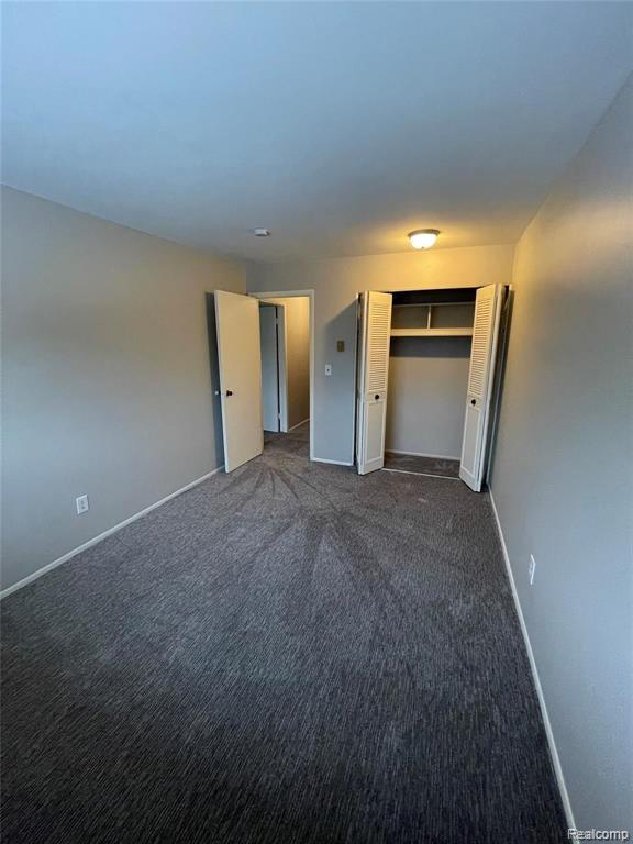 Building Photo - 7550 Woodview St