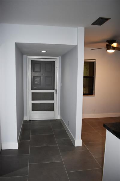 Building Photo - 2784 NW 42nd Ave