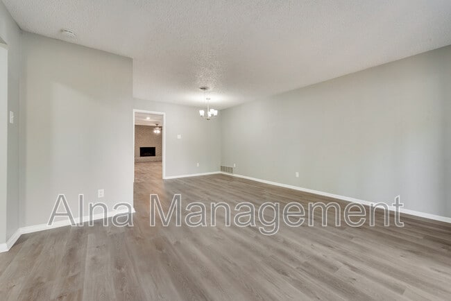 Building Photo - 7320 Monterrey Dr
