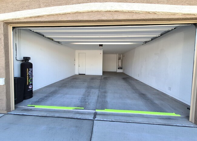 Building Photo - 7742 S Long Pond Walk Way