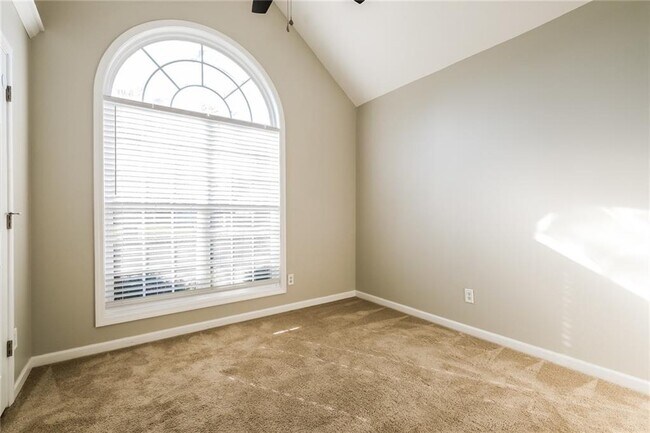 Building Photo - 3352 Summit Creek Ln