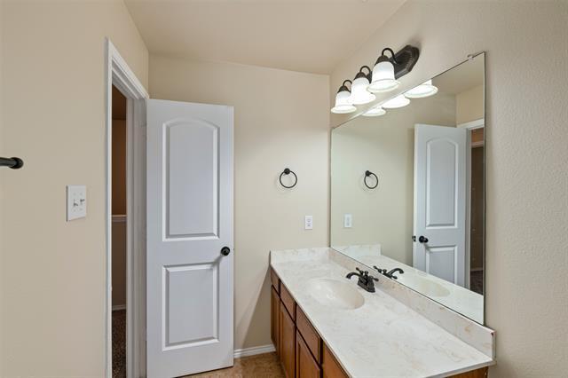 Building Photo - 380 Armstrong Ln