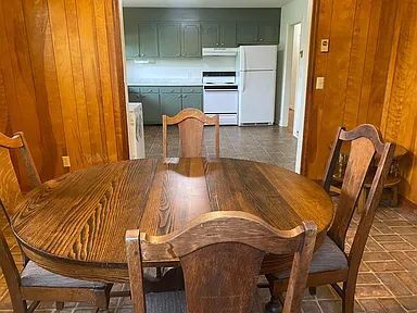 Building Photo - Close to town of Clarksville.   Partially furnished.  Grass cutting included.