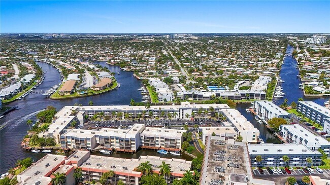 Building Photo - 777 S Federal Hwy