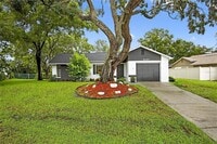 Building Photo - 8137 English Elm Cir