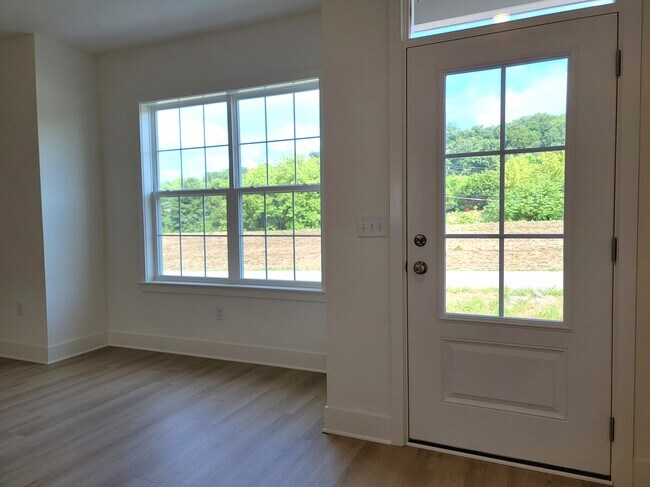 Building Photo - 2479 Artesian Way