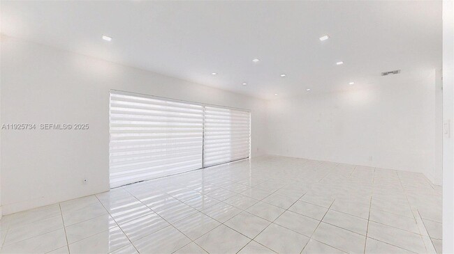 Building Photo - 8212 NW 8th Pl