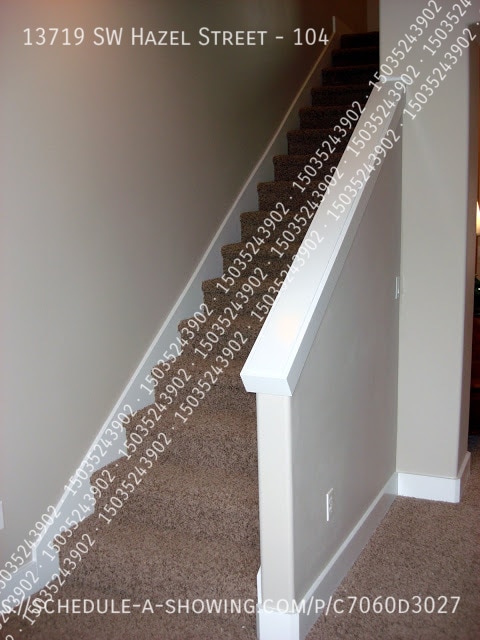 Building Photo - 13719 SW Hazel St