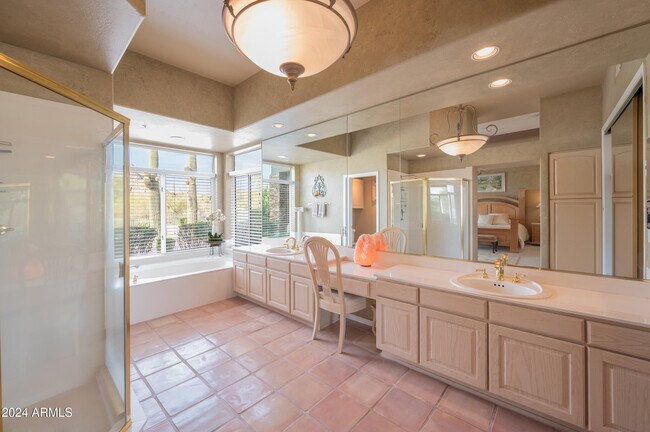 Building Photo - 10326 E Buckskin Trail
