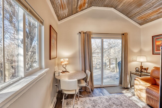 Building Photo - 86 Peno Rd