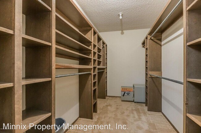 Building Photo - 4 br, 3 bath House - 6705 Stoneham Dr.