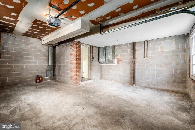 Building Photo - 4208 16th St NW